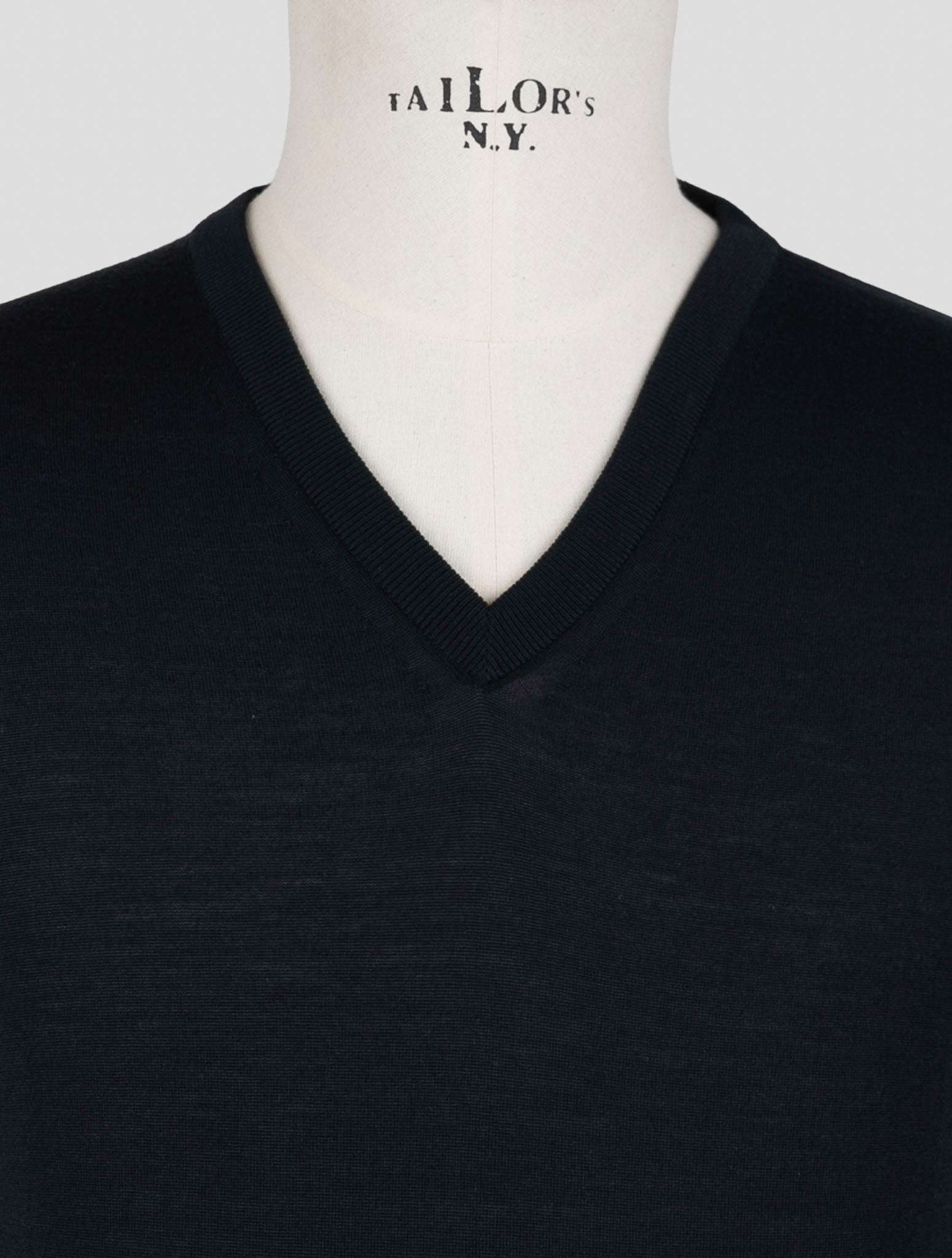 Kiton Black Wool Sweater V-Neck