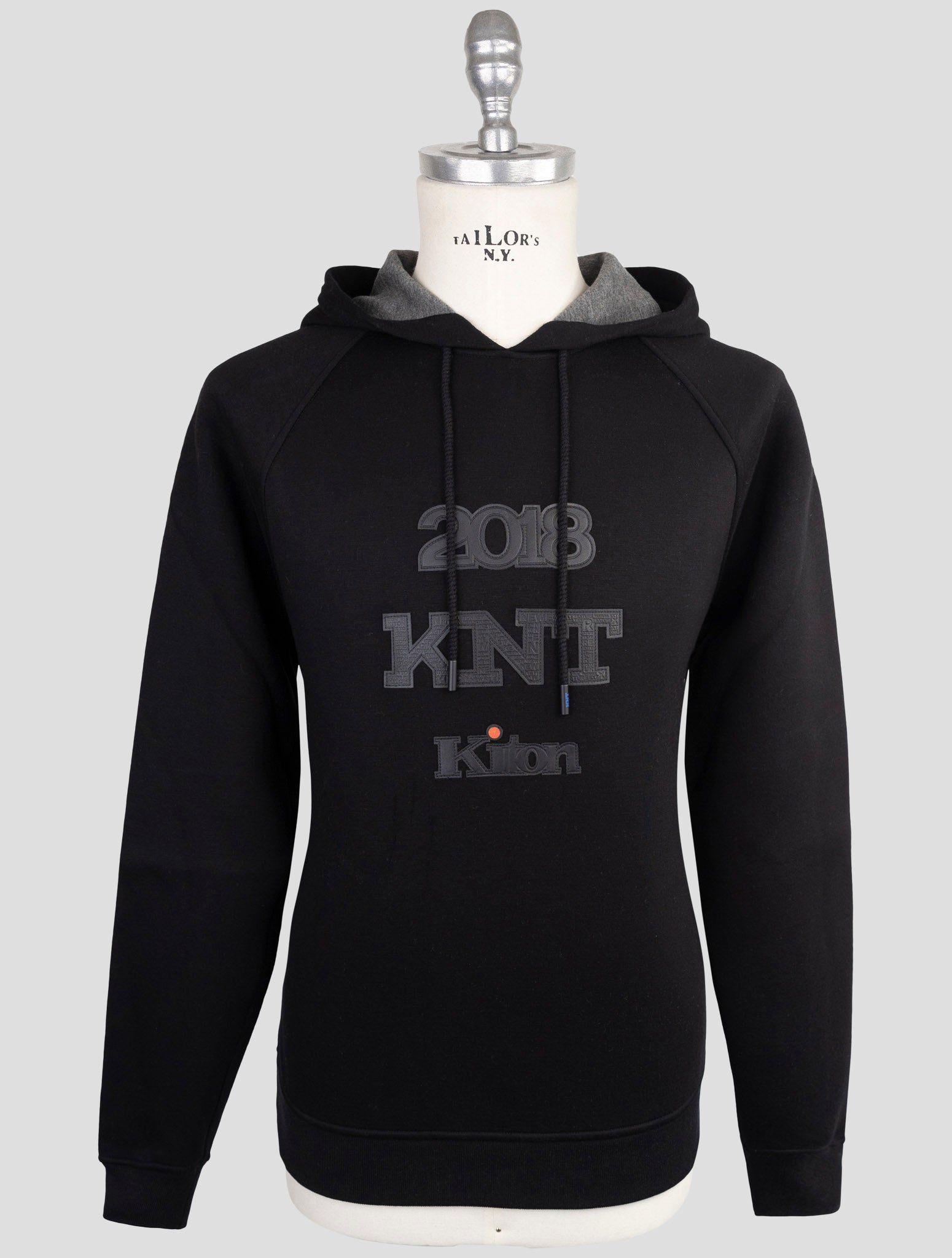 Kiton Knt Black Viscose Ea Sweater Hoodie