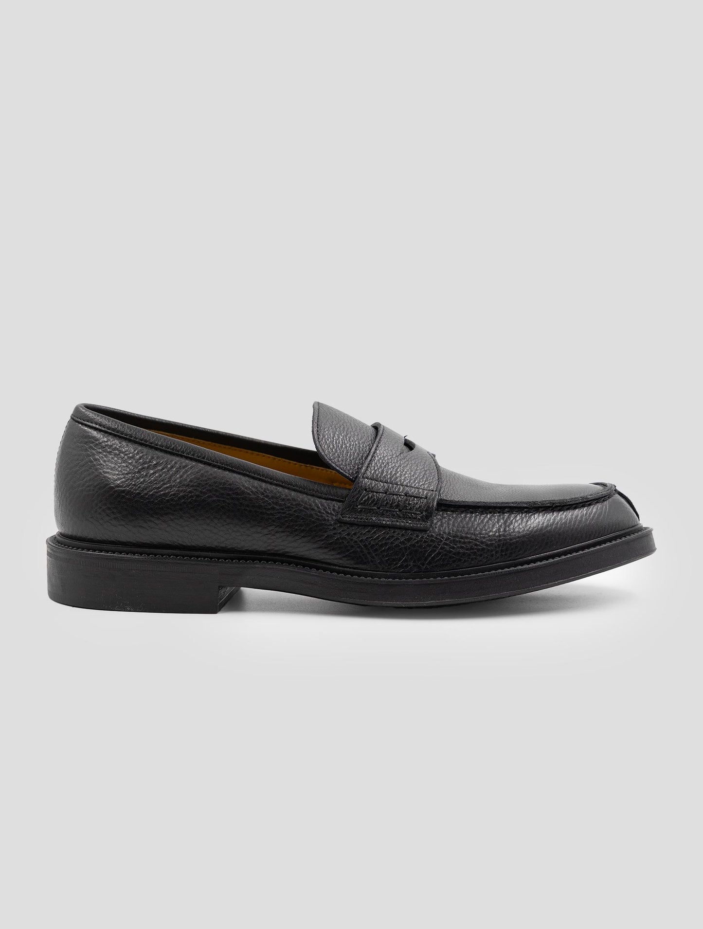 Kiton Black Leather  Loafers